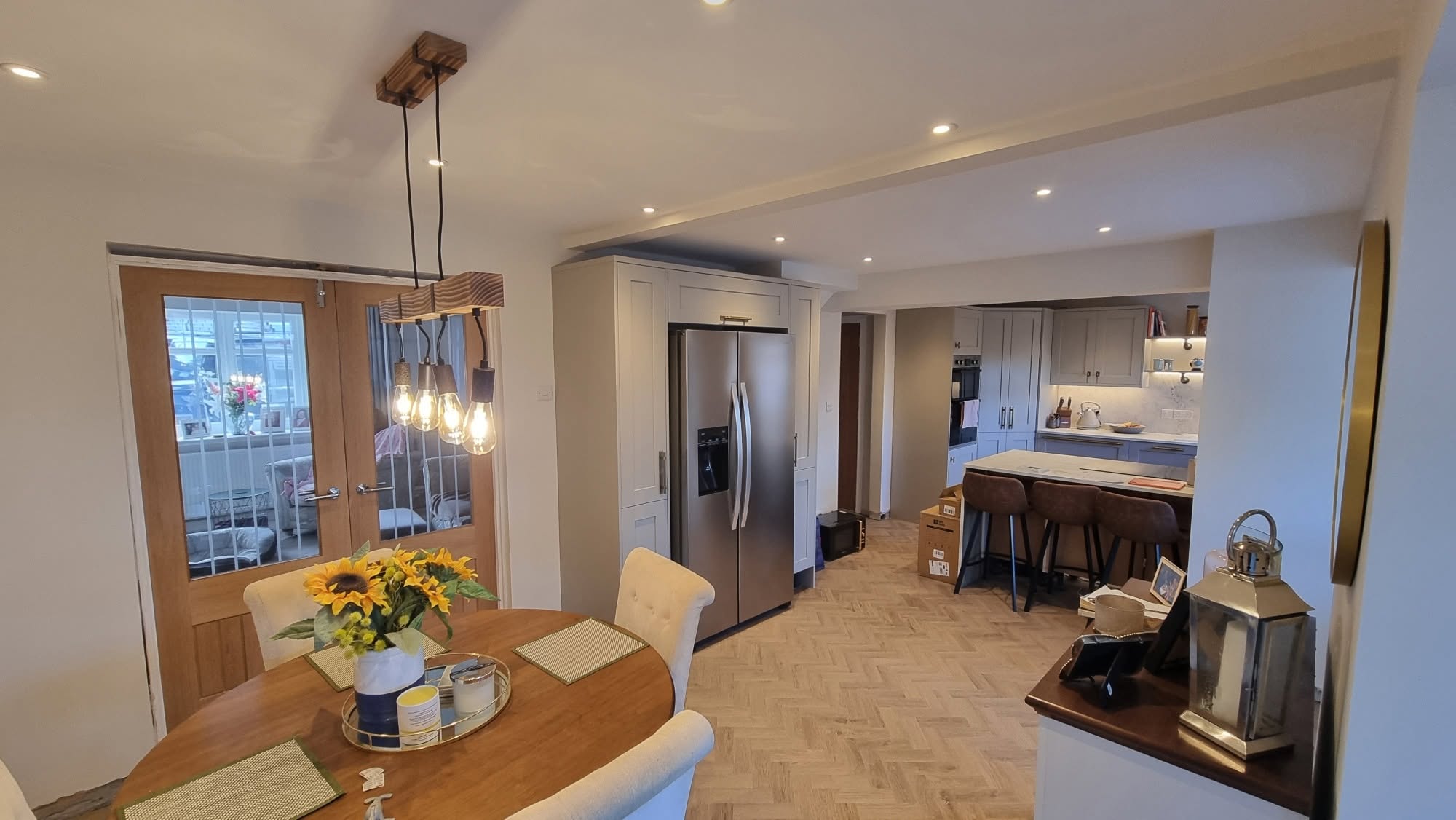 Domestic kitchen electrical installation
